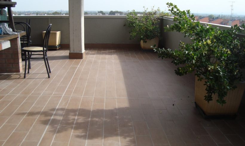 Rifacimento pavimentazione e nuova impermeabilizzazione di terrazza attico